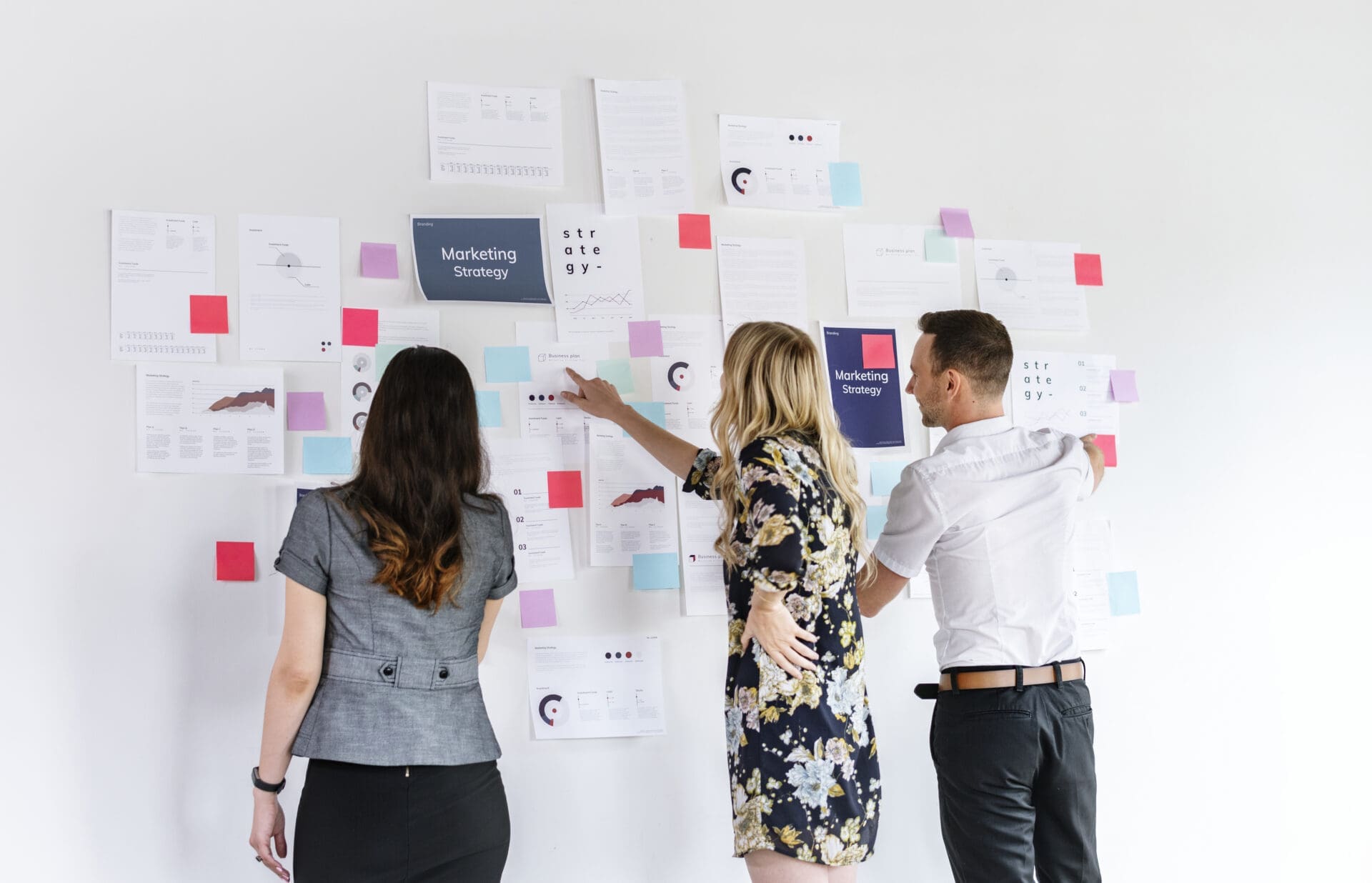 Business people planning a marketing strategy. CREDIT: https://www.istockphoto.com/portfolio/Rawpixel